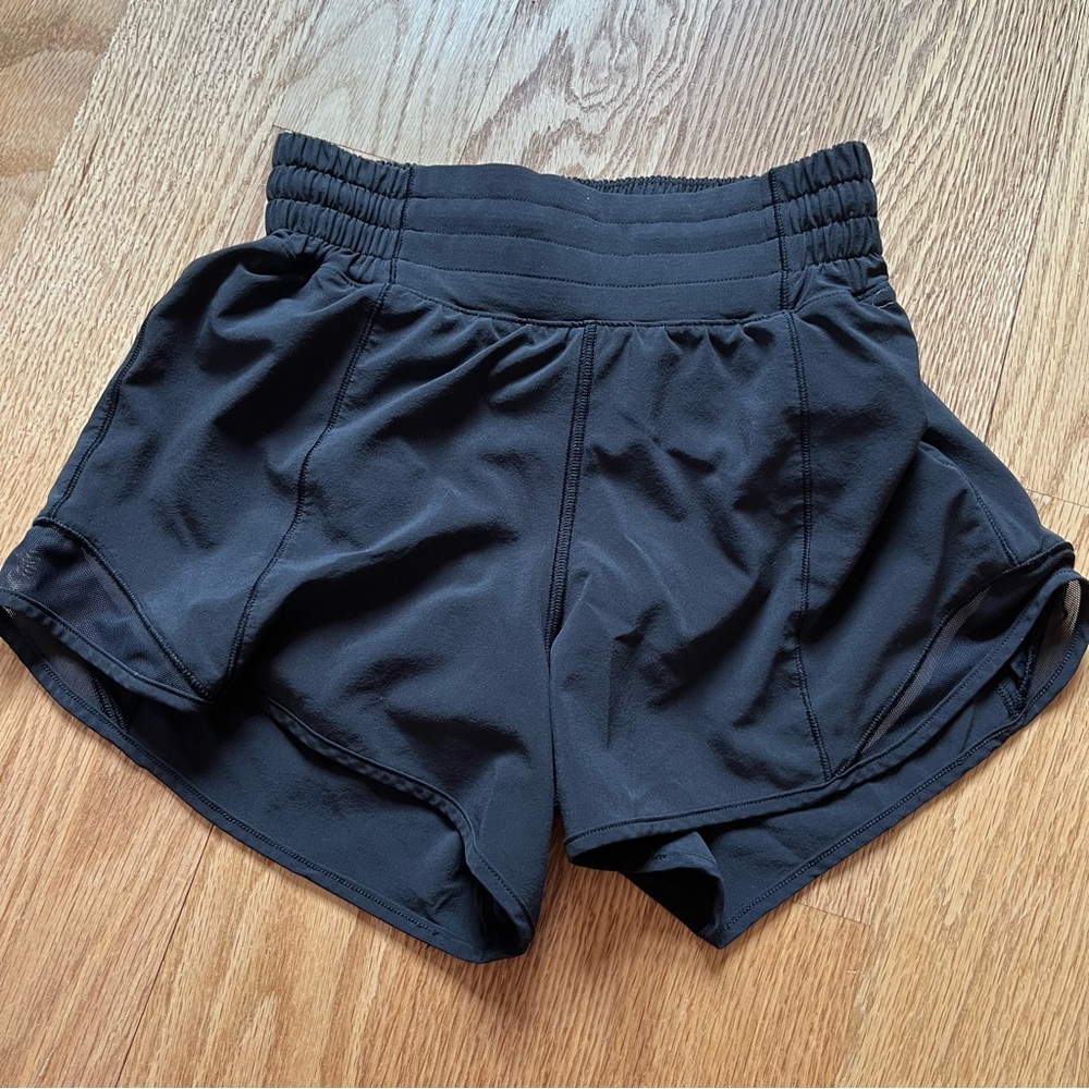Lululemon Hotty Hot Short 4in high rise size 0